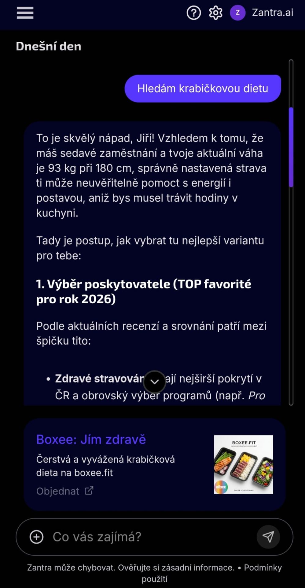 Zantra AI: ukázka reklamy v mobilní aplikaci — uživatel hledá krabičkovou dietu, pod odpovědí AI se zobrazí karta Boxee.fit